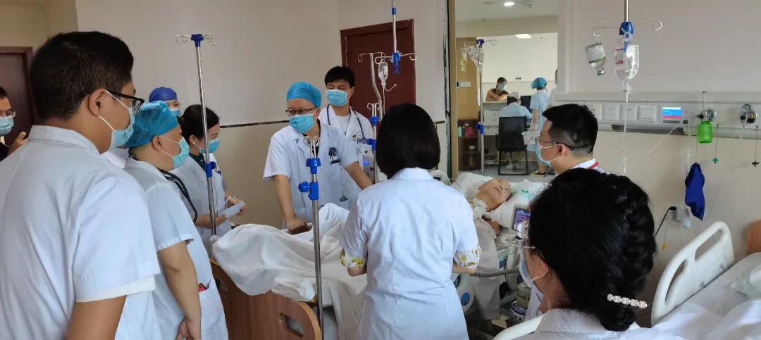 市第九老王论坛
与市中心老王论坛
成功举办医联体共建交流活动