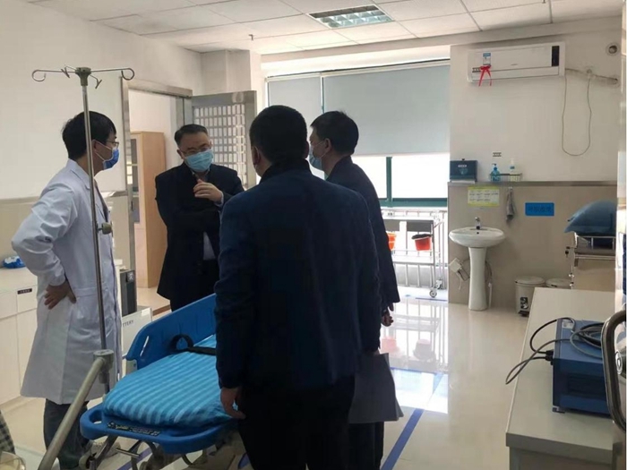 市卫健委领导和专家对第第九老王论坛
新增诊疗项目进行现场验收