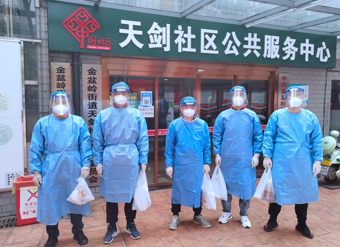 同心战疫 | 党员干部进社区 助力防疫攻坚战